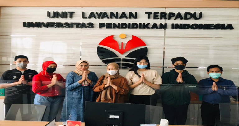 Kolaborasi ULT UPI dan Mahasiswa dalam Pengelolaan Informasi Publik; Bilingual