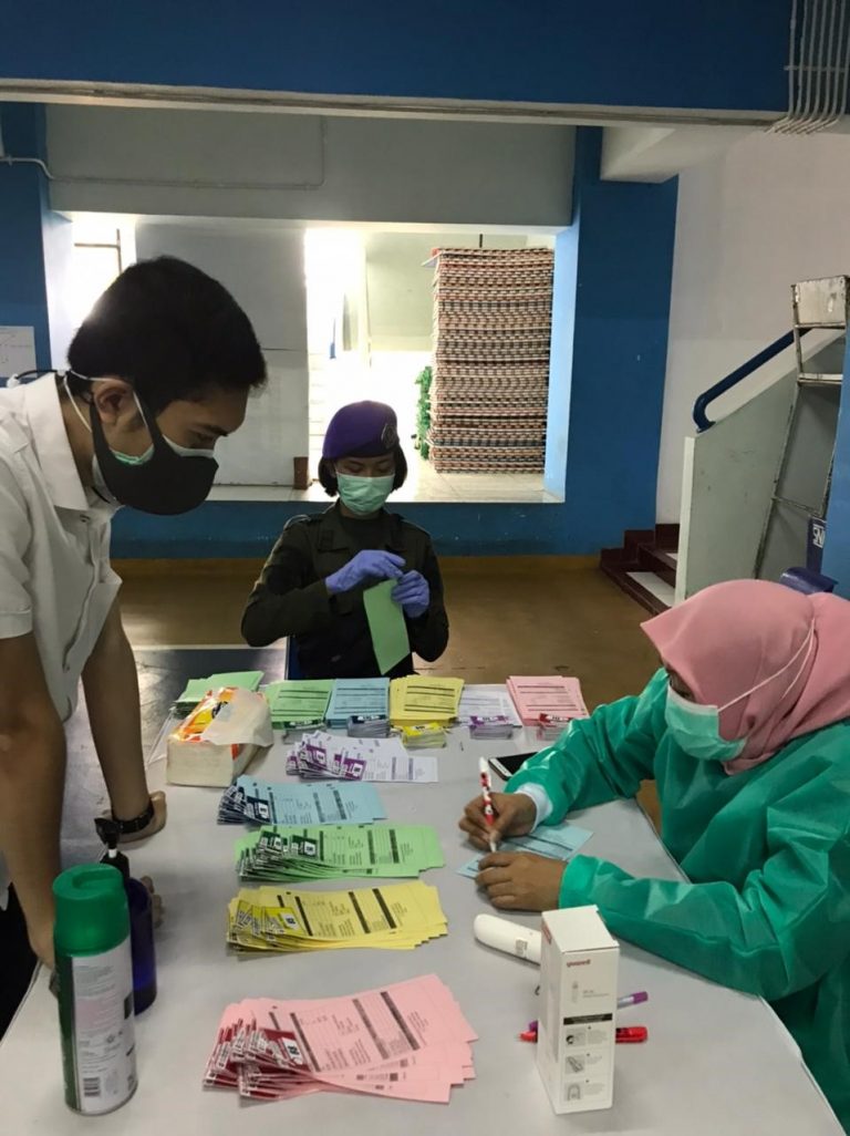 Menwa Yon XI/UPI/RP Sukseskan Pelaksanaan Vaksinasi Covid-19 di UPI