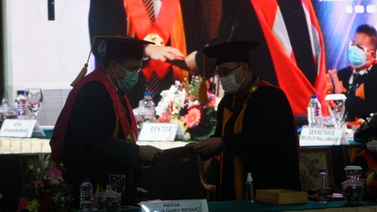 UPI GELAR PENGUKUHAN GURU BESAR HARI KE-2