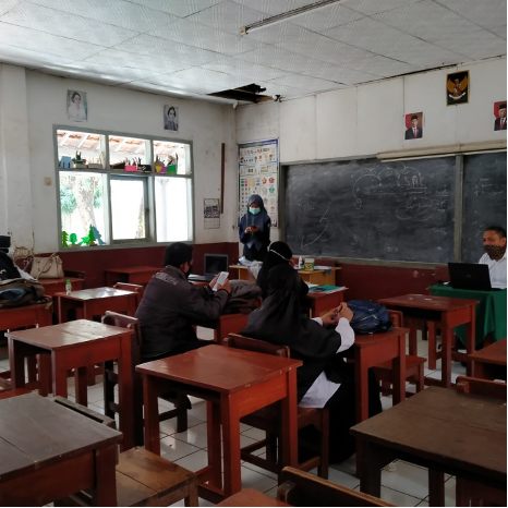 KKN Tematik UPI Bidang Pendidikan: Modul Pembelajaran Penjas di Rumah sebagai Alternatif Pembelajaran Daring