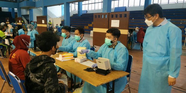 UPI dan KODAM III/Siliwangi Lanjutkan vaksinasi massal Covid-19 Ke-2