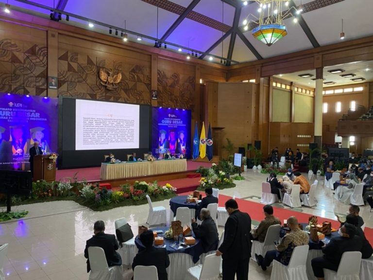 Dies Natalis ke-67 UPI: UPI Gelar Pidato Kehormatan Guru Besar