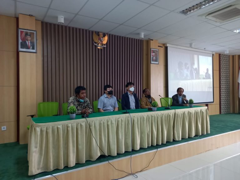 Humas UPI Diskusikan  Standar Pelayanan Bersama Mahasiswa, Mitra Industri dan Mitra Sekolah