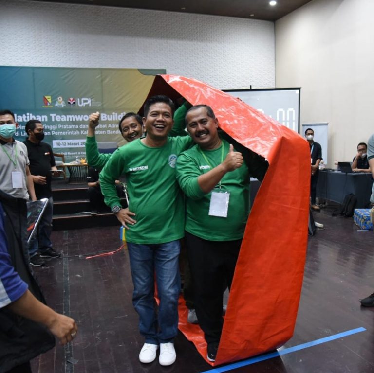 Bupati Bandung Apresiasi UPI dalam Kegiatan Teamwork Building Pejabat Pimpinan Tinggi Pemerintah Kabupaten Bandung