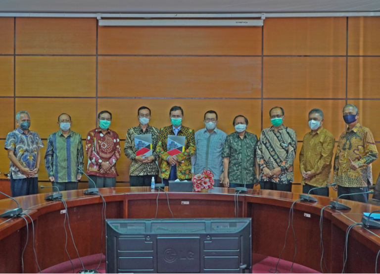 Tujuh dosen UPI Raih Predikat Guru Besar