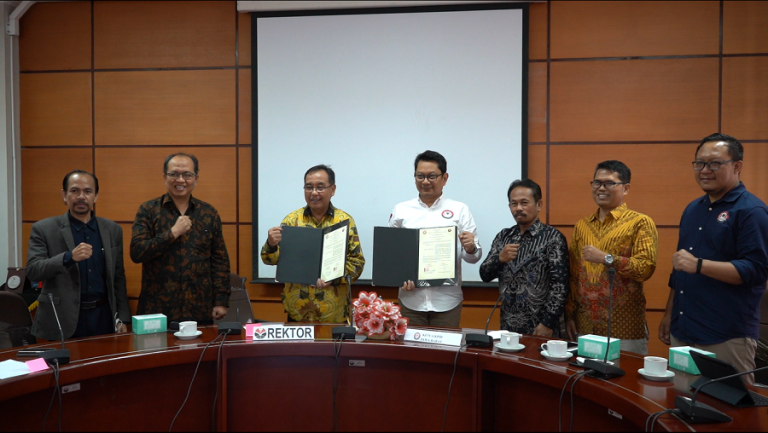Rektor Resmikan Radio Universitas Pendidikan Indonesia