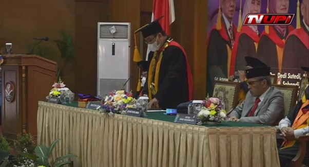 Gelaran Pengukuhan Guru Besar (PGB) UPI 2022 Hari Ke-1: UPI Kukuhkan 4 Orang Profesor FPBS, FPEB, dan FPOK