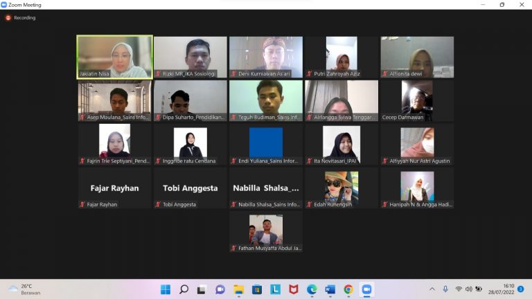 17 Mahasiswa FPIPS Terima Beasiswa dari Ikatan Alumni UPI Komisariat FPIPS