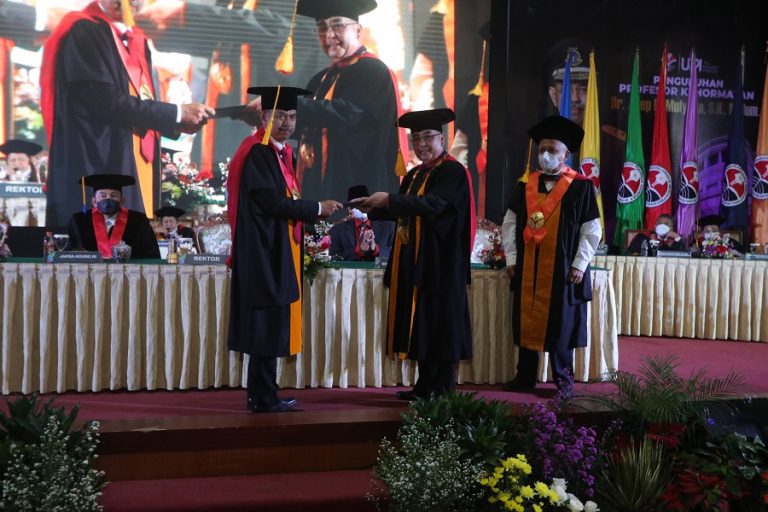 UPI Kukuhkan Dr. Asep Nana Mulyana, S.H., M.Hum sebagai Profesor Kehormatan Bidang Ilmu Hukum