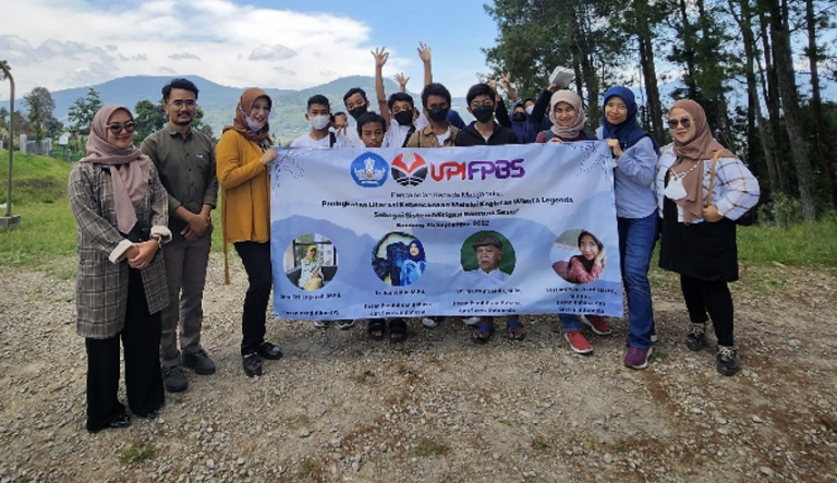 Tim PKM FPBS UPI Ajak Masyarakat Tingkatkan Literasi Kebencanaan Melalui Kegiatan Wisata Legenda