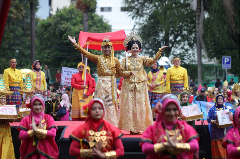Meriahkan Dies Natalis Ke-68, UPI Selenggarakan Karnaval Budaya Nusantara￼