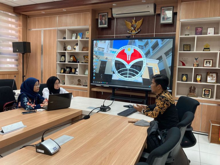 Dosen UPI Kembangkan Inovasi Kursus Kebangsaan Pemilih Pemula Berbasis Ideologi Pancasila Menghadapai Pemilu 2024 di Kabupaten Garut
