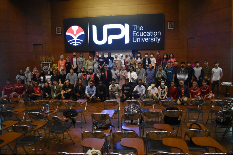Universitas Pendidikan Indonesia Gelar Program Kolaborasi “Bridge: Exploration of Sundanese Culture”