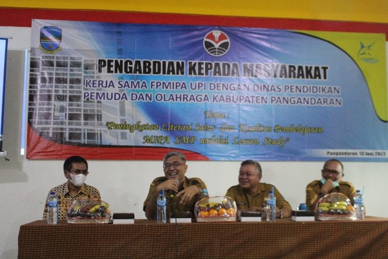 FPMIPA UPI Selenggarakan P2M Peningkatan Literasi Sains dan Kualitas Pembelajaran MIPA SMP Melalui Lesson Study di Kabupaten Pangandaran