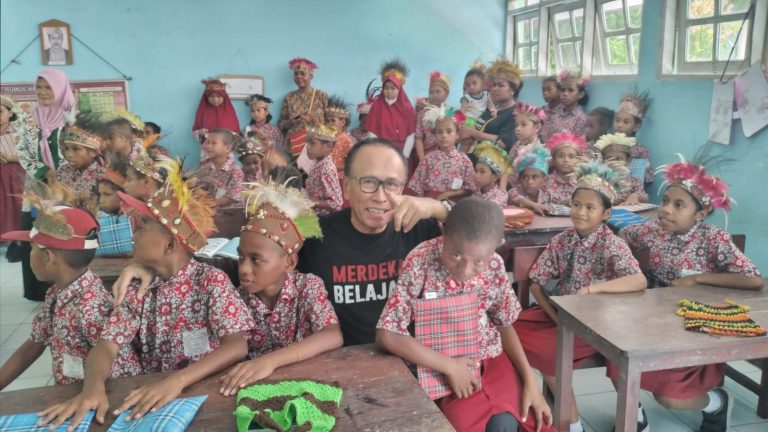 Sekolah di Tapal Batas