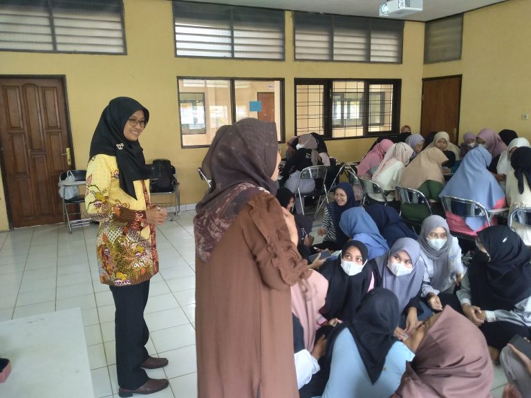 Prodi PGPAUD dan PGSD Kampus UPI di Serang Gelar English Credential Camp