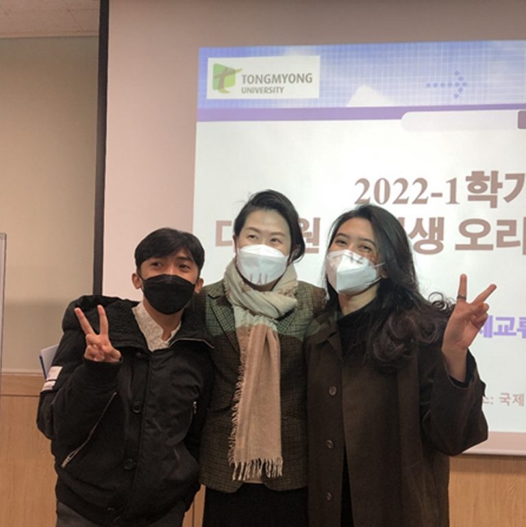 Alma Syifa Maulidina Presenter TVRI, Mahasiswa Dual Degree MM FPEB UPI dan Tongmyong University Busan Korea Selatan