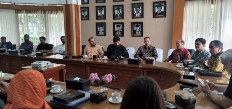 18 Dosen Pakistan Belajar Kewirausahaan kepada FPEB UPI