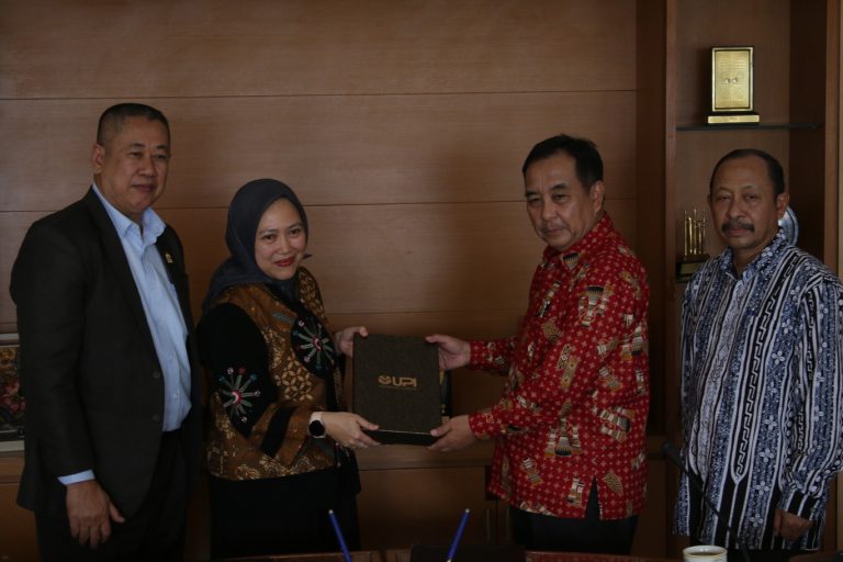 UPI dan SEAMEO CECCEP Laksanakan Penandatanganan MoU