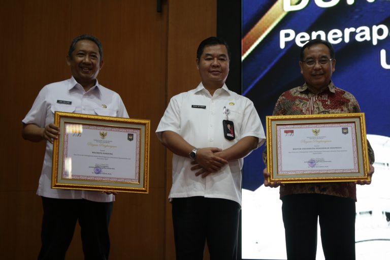 Wali Kota Bandung: UPI, Perguruan Tinggi Pertama dalam Pelaksanaan Penerapan IKD