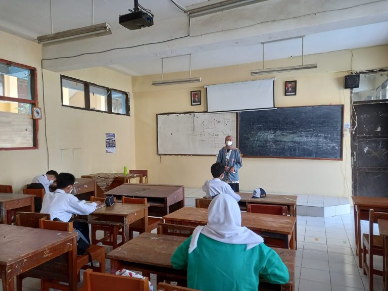 Rieke Pitaloka : Program MBKM Kampus Mengajar meningkatkan kemampuan belajar dan mengajar, memahami dan mengenali lingkungan sekolah dengan nyata.
