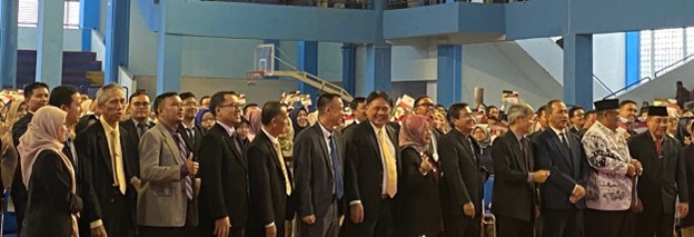 SUMPAH PROFESI PROGRAM PENDIDIKAN PROFESI GURU: GURU SEBAGAI PEMBELAJAR SEPANJANG HAYAT