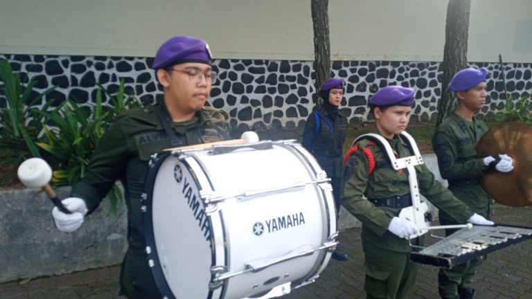Korps Musik Menwa Yon XI/UPI/RP Sukseskan Upacara Peringatan Hari Pendidikan Nasional