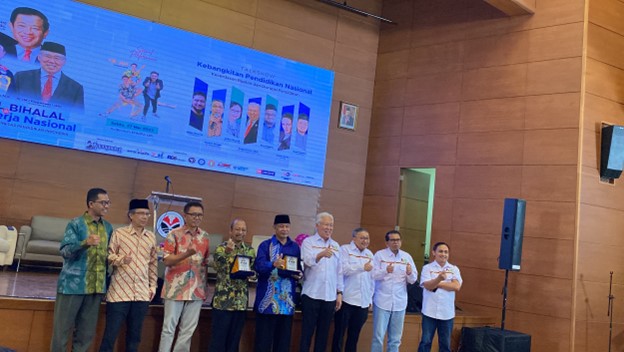 IKA UPI SELENGGARAKAN GELAR WICARA KEBANGKITAN PENDIDIKAN NASIONAL UNTUK EKSPLORASI PERKEMBANGAN ARTIFICIAL INTELLIGENCE 