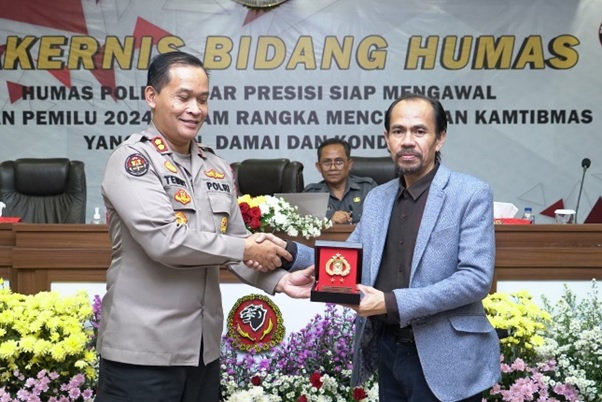 HUMAS UPI SHARING MULTIMEDIA DI RAKERNIS MAPOLDA JABAR