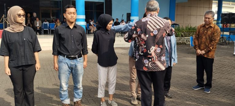 Ketua LPPM UPI Himbau Mahasiswa KKN UPI Jaga Diri  