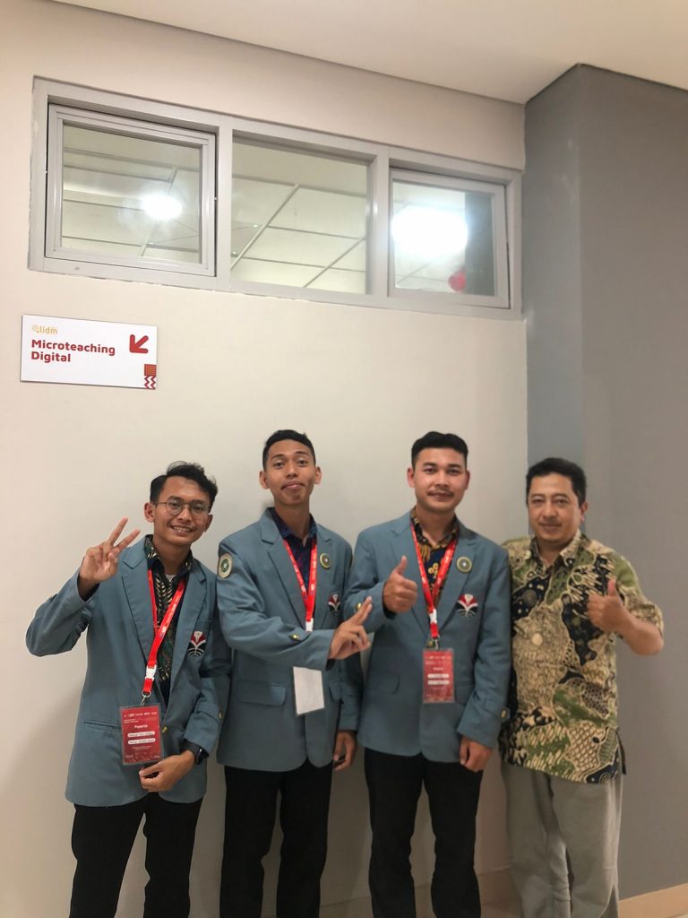 Raih Juara Harapan Divisi Microteaching Digital LIDM 2023, Tim Smart Duash Mahasiswa Program Studi Pendidikan Ilmu Komputer FPMIPA UPI  Simulasikan Game Edukasi Berbasis Website Scratch