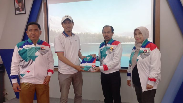 Direktur UPI Kampus Cibiru Berikan Pembekalan pada Kontingen Pordoska XIII