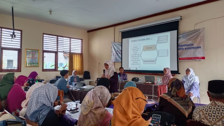 Prodi Psikologi FIP UPI Latih Orang Tua di Kabupaten Kuningan Kembangkan Moral Anak Usia Dini