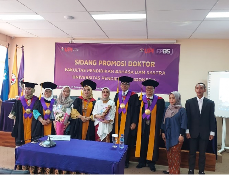Penganugerahan Gelar Doktor in-absentia Alm. Sri Harto