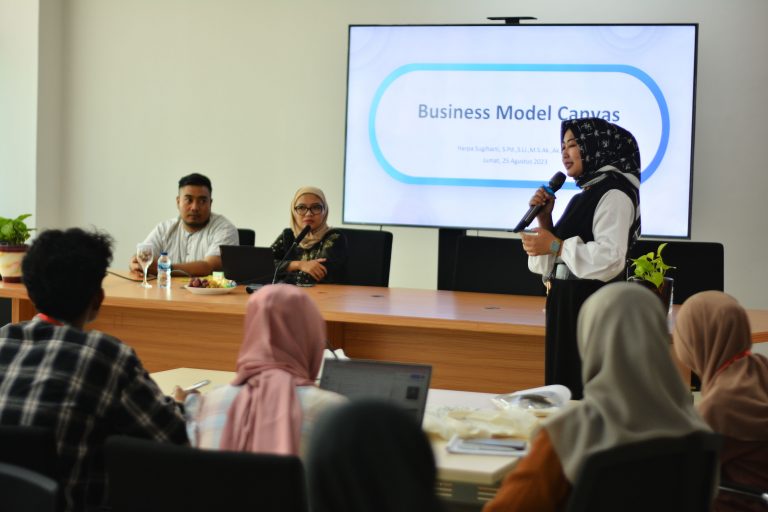 Inkubator Bisnis UPI Mendukung dan Mendampingi Mahasiswa Menciptakan Produk Kewirausahaan