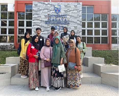Mahasiswa Prodi Pendidikan Bahasa Perancis mengikuti _École D’été Tourisme  Erasmus+