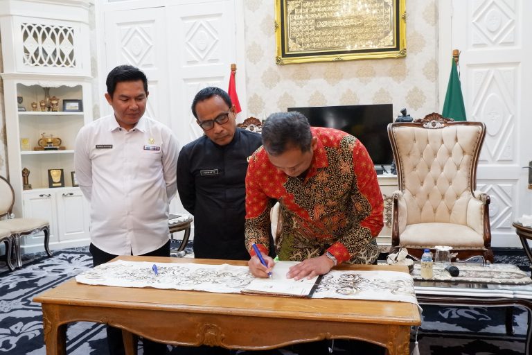 Implementasikan Tri Dharma Perguruan Tinggi, Pemkab Purwakarta dan UPI Sepakat Menandatangani MoA