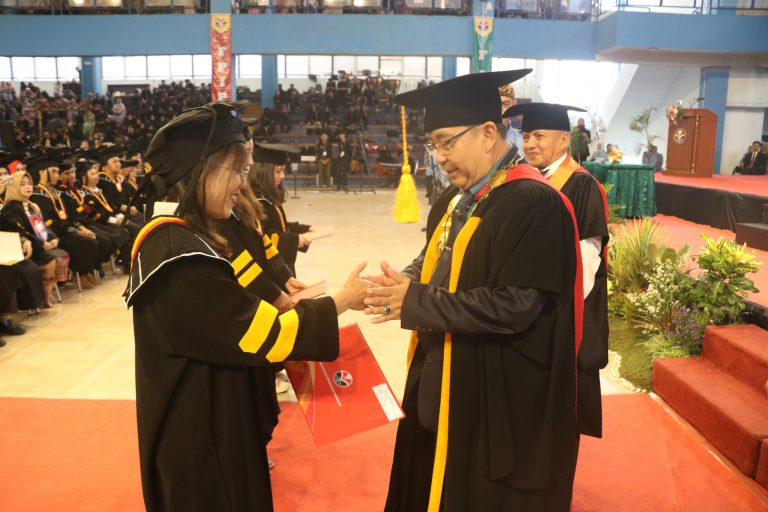 UPI Mewisuda 6407 Lulusan pada Wisuda Gelombang III