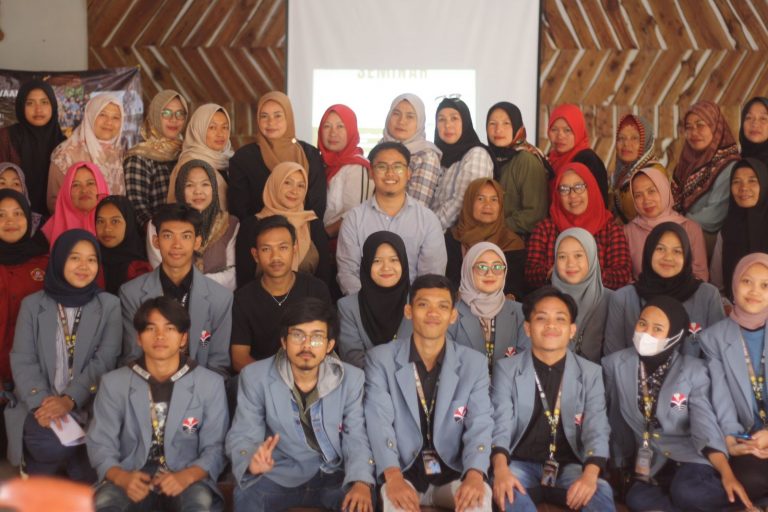 PPK Ormawa Himagrin Gelar Seminar “Penyuluhan Teknik Fotografi, Desain Kemasan dan Pelabelan”