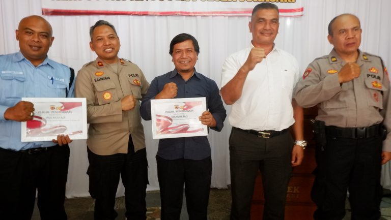 2 Anggota UPT K3 UPI Raih Penghargaan dari Polsek Sukasari Kota Bandung