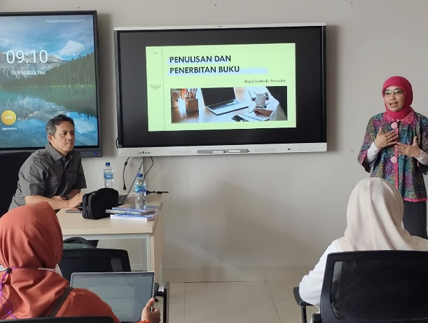 Penerbit UPI PRESS Menggelar Workshop Penulisan Buku Ilmiah dan Konversi Laporan Riset menjadi Buku bagi Civitas Akademika UPI