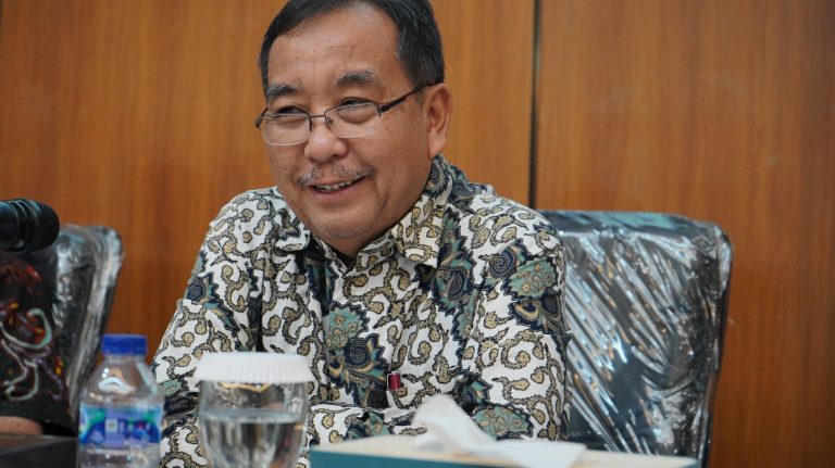 Rektor UPI Ajak Guru Besar Bangun Tradisi Riset