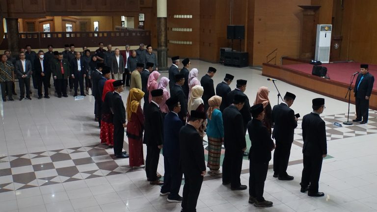 Rektor UPI Lantik 27 Pejabat di Lingkungan UPI