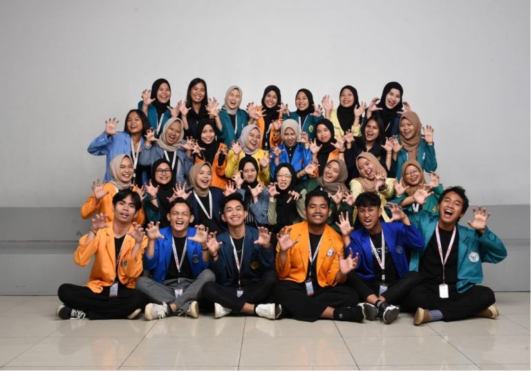 Berkesan menjadi Peserta Pertukaran Mahasiswa Merdeka di Universitas Pendidikan Indonesia,  Dipo Piswatama Mahasiswa Asal UNIMED dalami Ilmu Hukum dan Hubungan Internasional. 