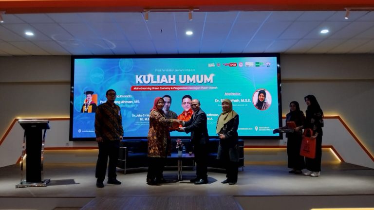 Kerjasama Prodi Pendidikan Ekonomi dan Kementerian Keuangan RI Selenggarakan Kuliah Umum dengan Tema Mainstreaming Green Economy & Pengelolaan Keuangan Pusat-Daerah