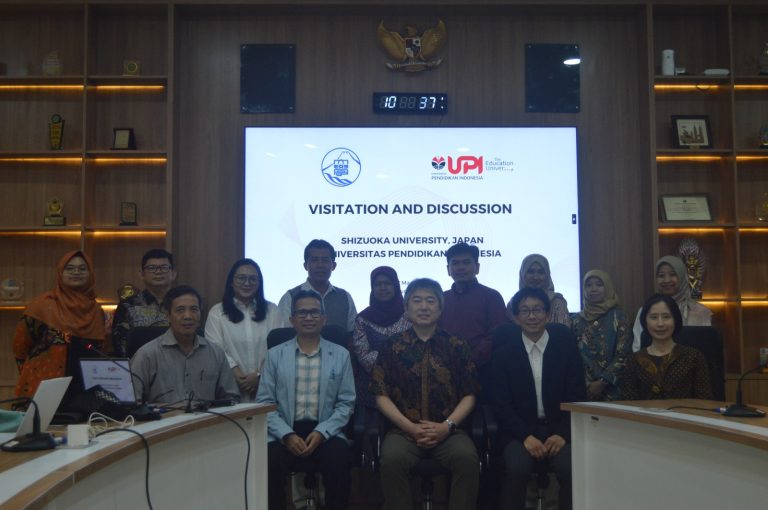 3 Profesor Shizuoka University Kunjungi FPMIPA UPI