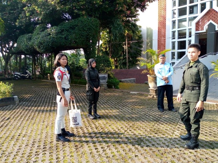 Tingkatkan Silaturahmi, Resimen Mahasiswa Mahawarman Batalyon XI UPI turut melaksanakan Pengamanan Sholat Idul Fitri 1445 H