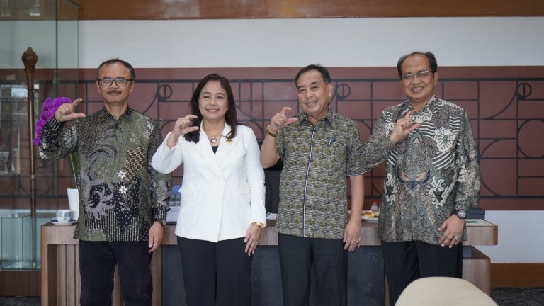 Rektor : UPI  Komitmen Penuh dalam Keterbukaan Informasi Publik