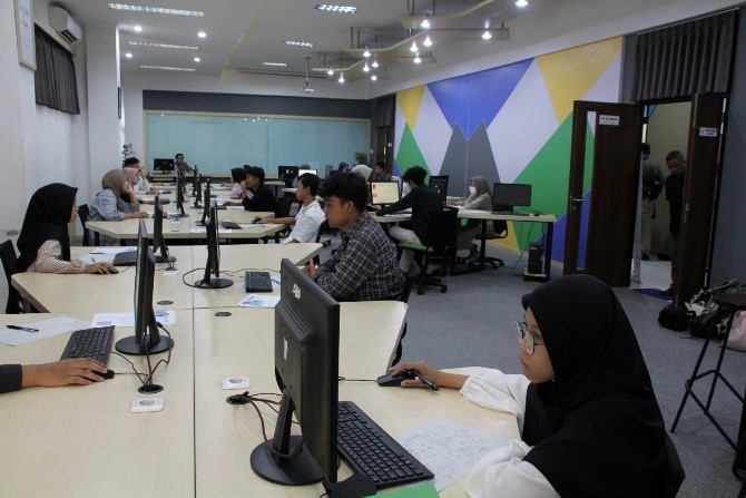Rektor UPI Lakukan Kunjungan Monev UTBK ke Kampus UPI di Cibiru