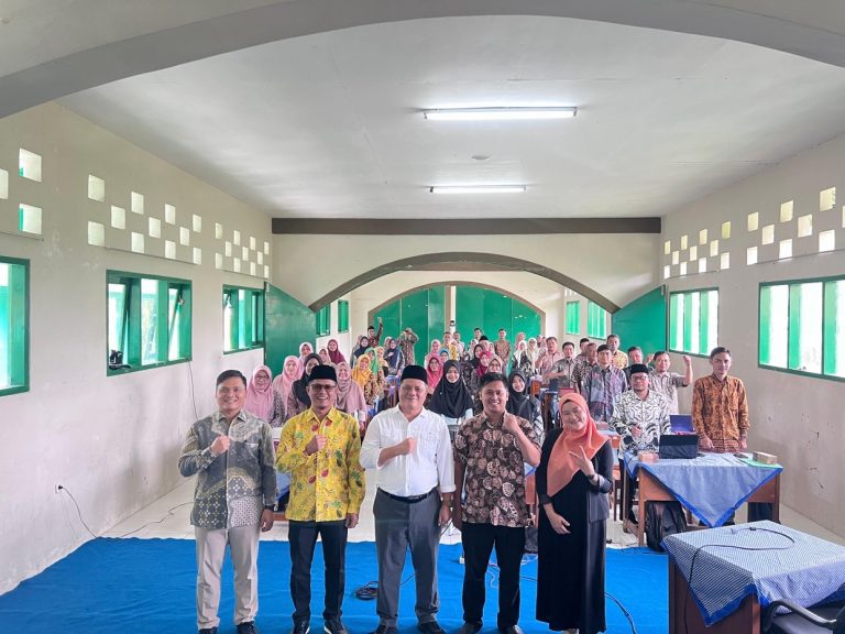 Program Studi PGSD Kampus Sumedang Menyelenggarakan Pelatihan Keterampilan Pengembangan Media Pembelajaran Bagi Guru